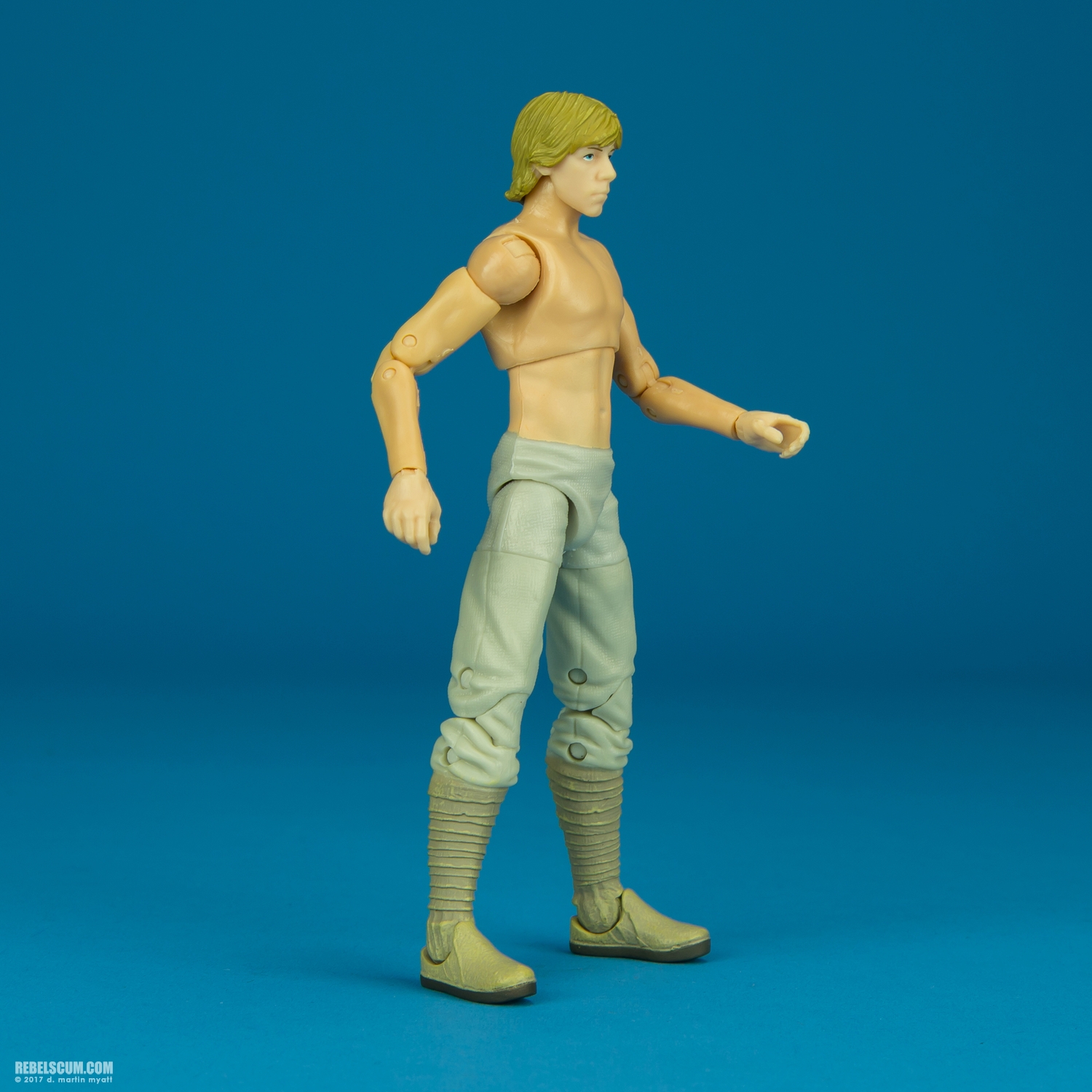 The-Black-Series-40th-Anniversary-C1690-C1688-Luke-Skywalker-006.jpg