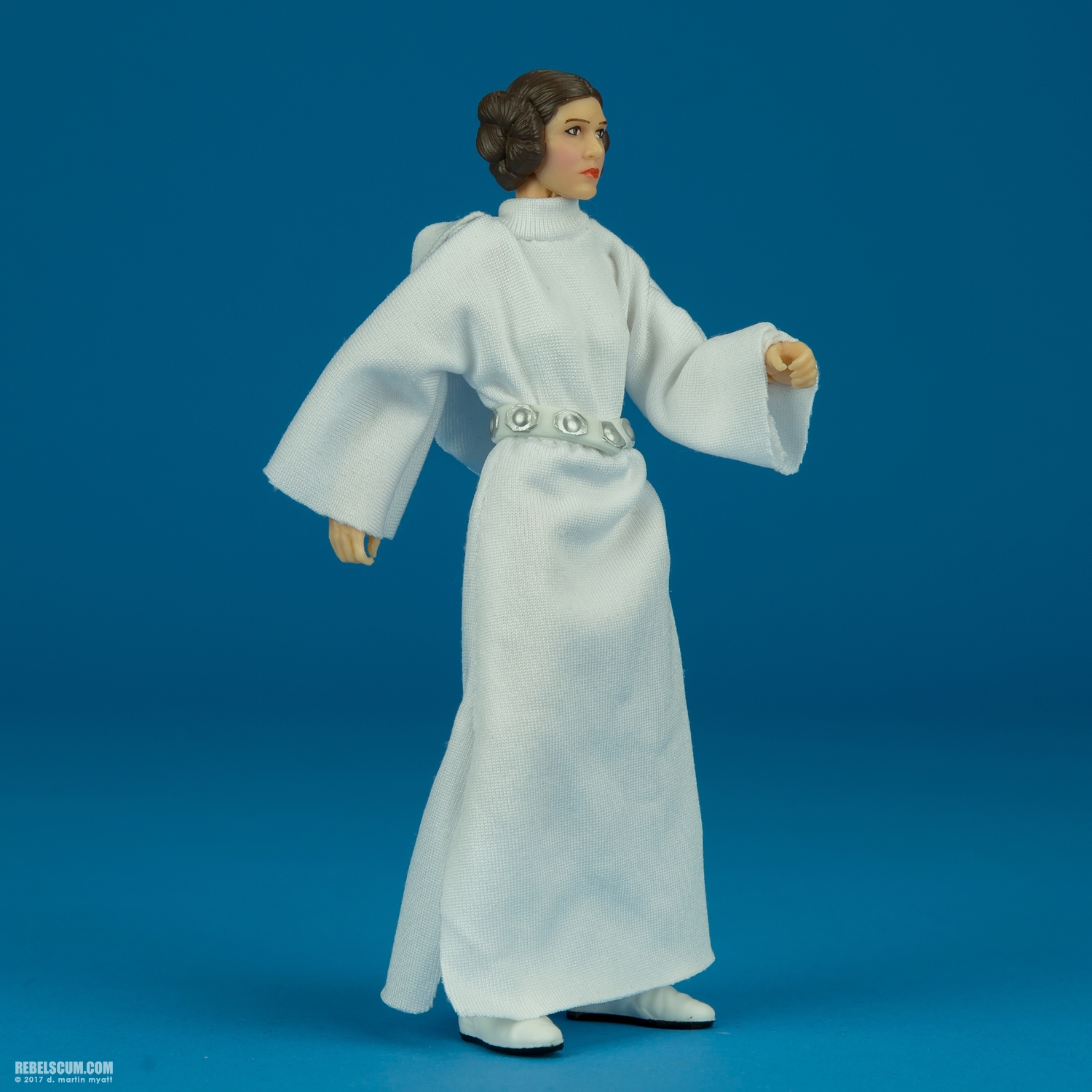 The-Black-Series-40th-C1693-C1688-Princess-Leia-Organa-002.jpg