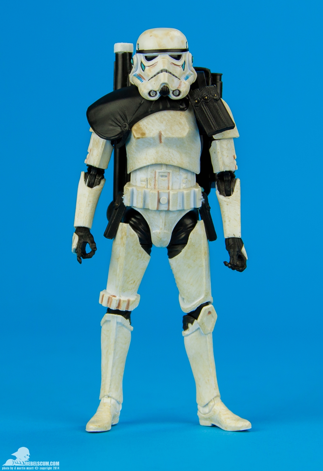 01-Sandtrooper-The-Black-Series-6-inches-Hasbro-001.jpg