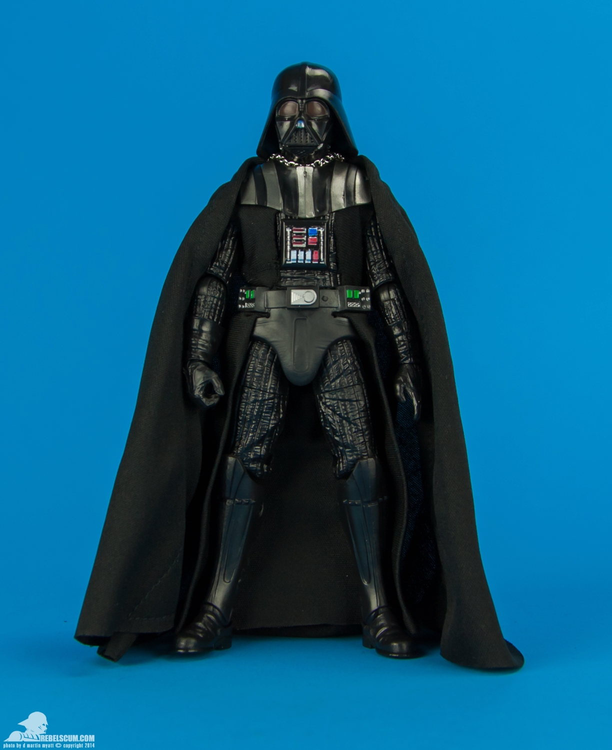 02-Darth-Vader-The-Black-Series-6-inches-Hasbro-001.jpg