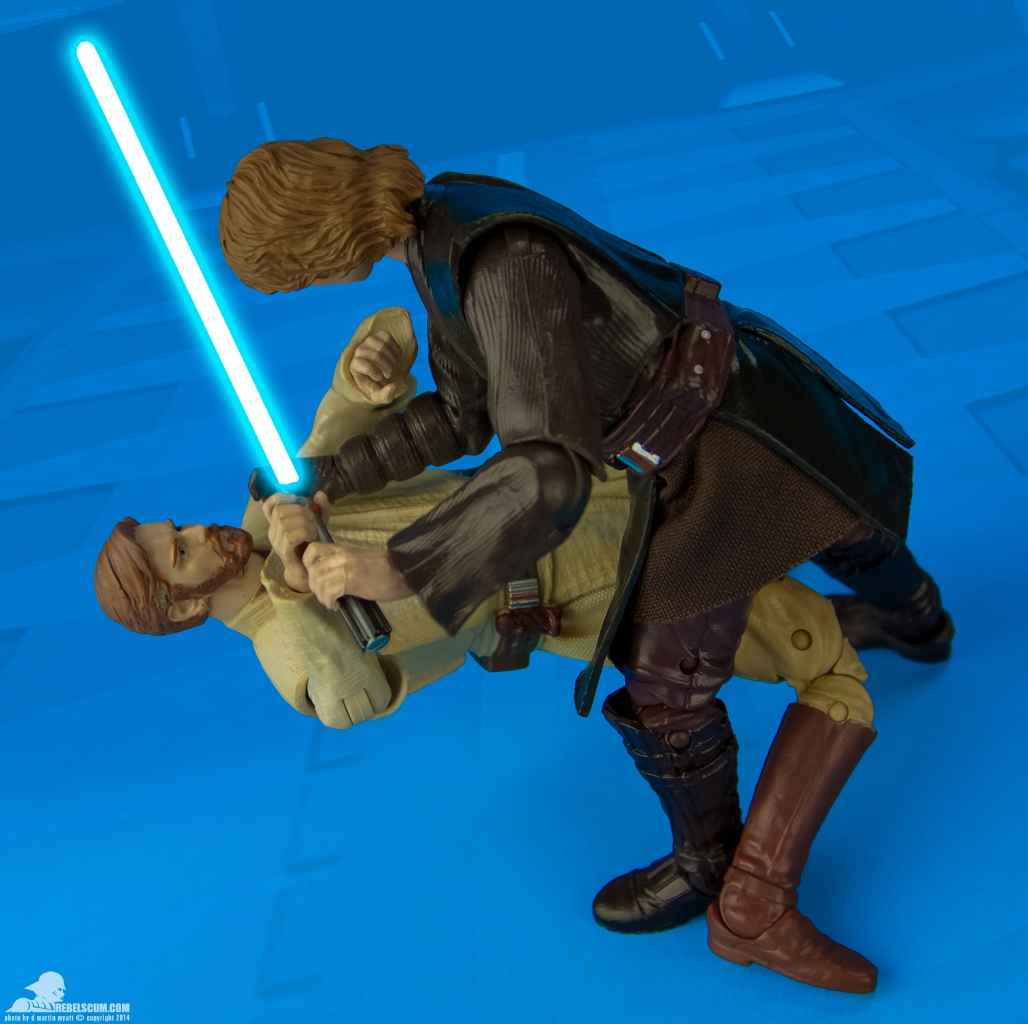 12-Anakin-Skywalker-The-Black-Series-6-inch-Hasbro-025.jpg