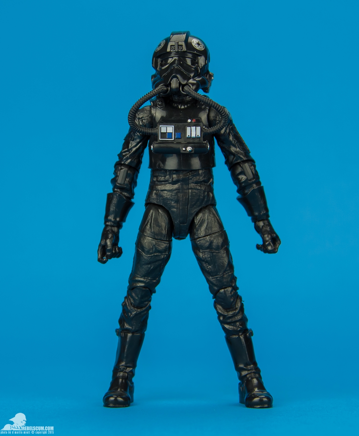 05-TIE-Pilot-The-Black-Series-Blue-6-Inch-Star-Wars-001.jpg