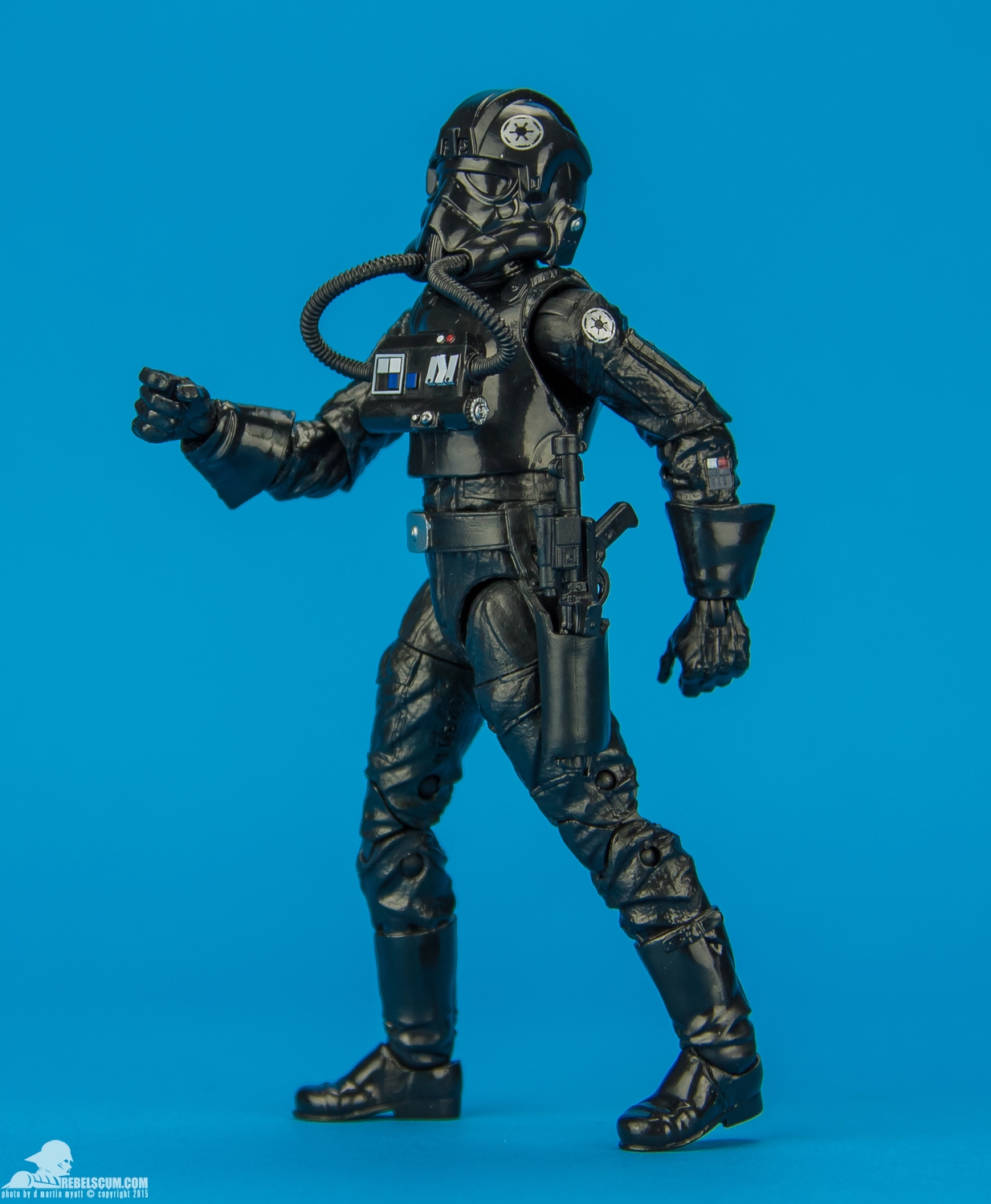 05-TIE-Pilot-The-Black-Series-Blue-6-Inch-Star-Wars-007.jpg