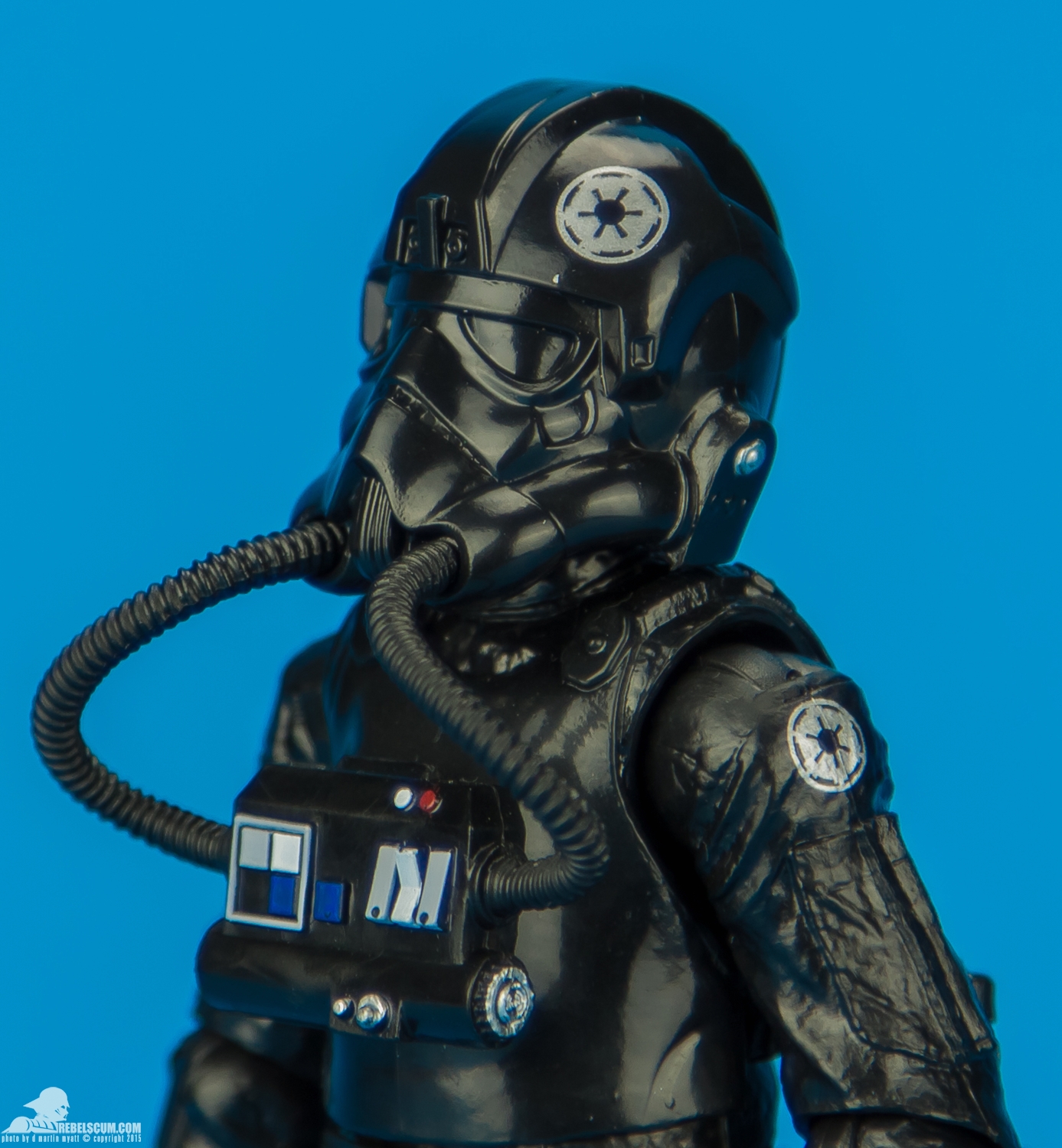 05-TIE-Pilot-The-Black-Series-Blue-6-Inch-Star-Wars-011.jpg