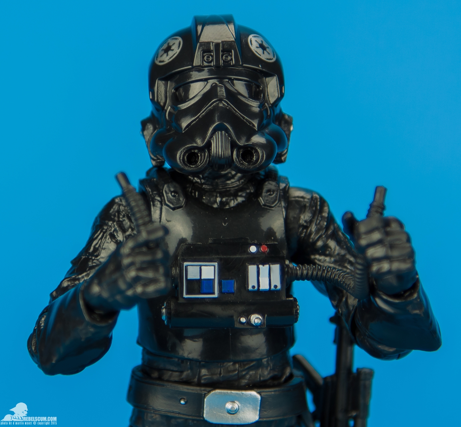 05-TIE-Pilot-The-Black-Series-Blue-6-Inch-Star-Wars-018.jpg