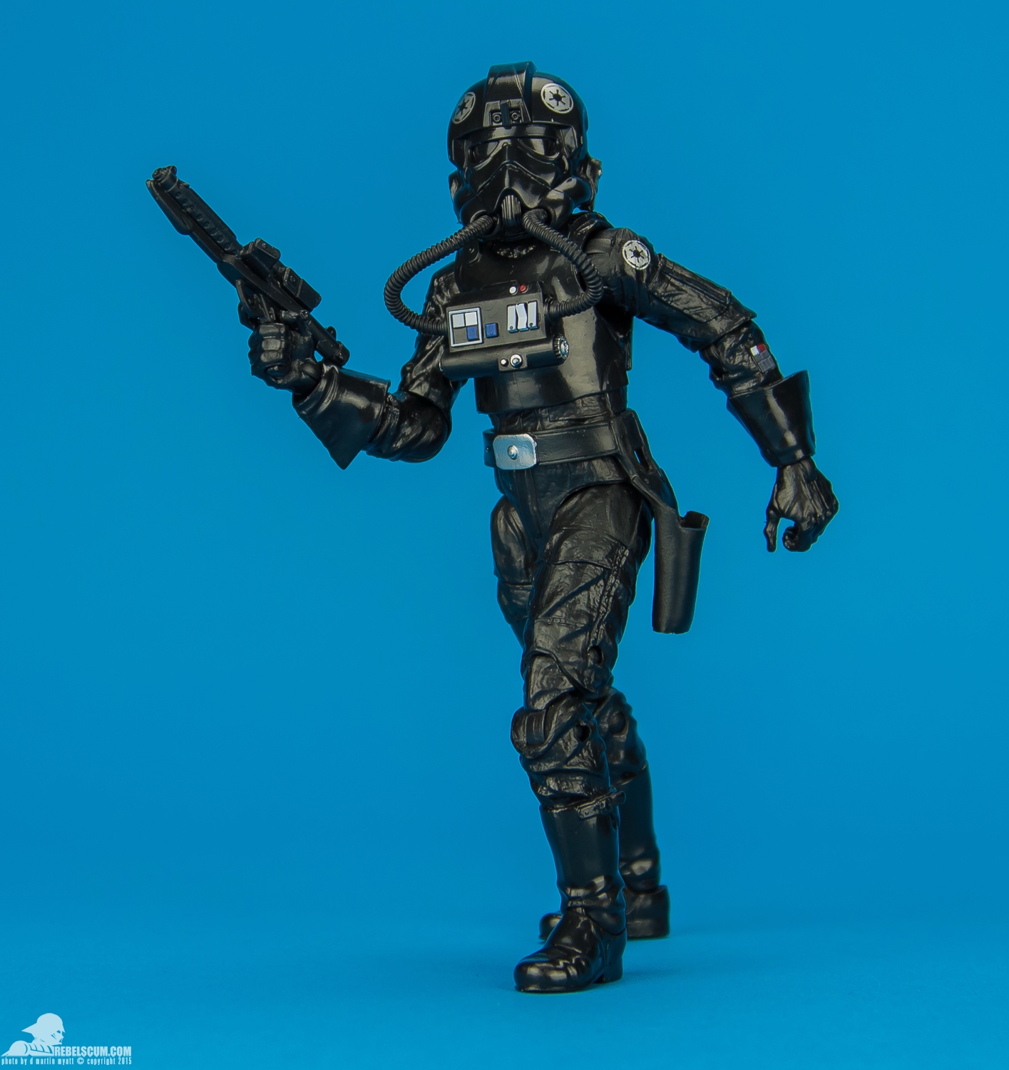 05-TIE-Pilot-The-Black-Series-Blue-6-Inch-Star-Wars-020.jpg