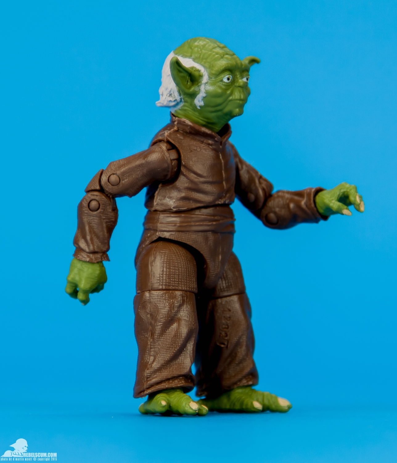 06-Yoda-The-Black-Series-Blue-6-Inch-Star-Wars-002.jpg