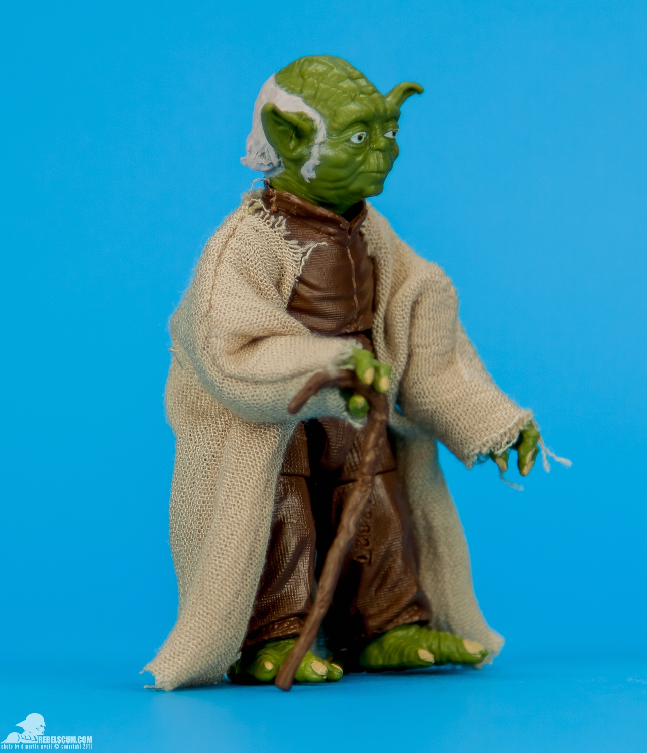 06-Yoda-The-Black-Series-Blue-6-Inch-Star-Wars-006.jpg