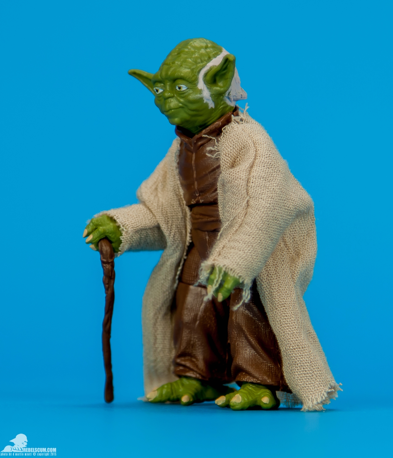 06-Yoda-The-Black-Series-Blue-6-Inch-Star-Wars-007.jpg