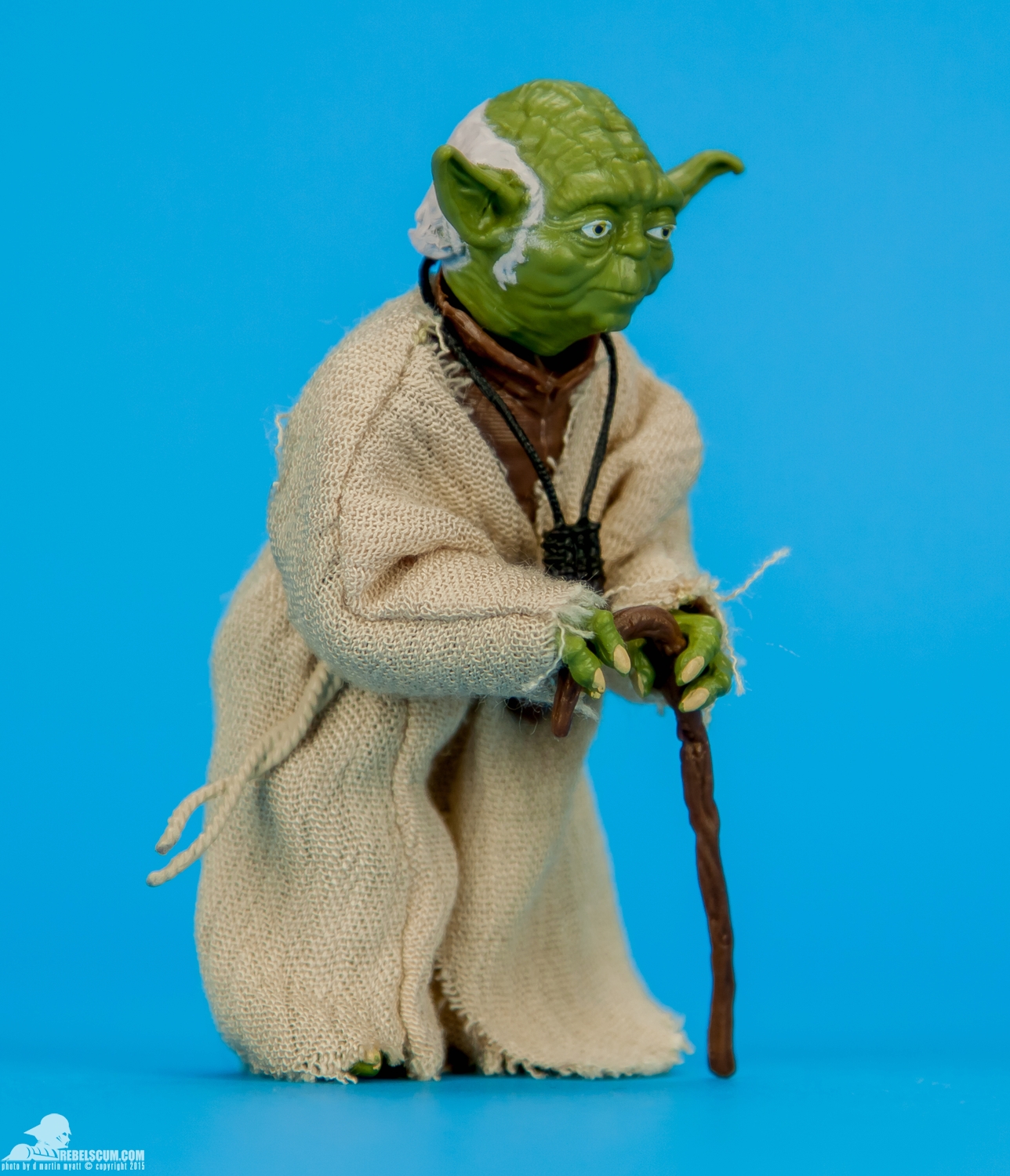 06-Yoda-The-Black-Series-Blue-6-Inch-Star-Wars-010.jpg