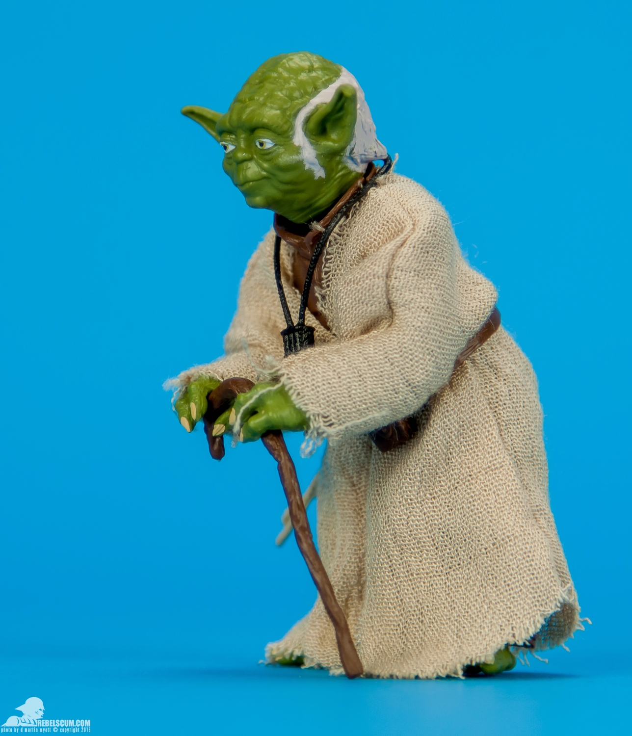 06-Yoda-The-Black-Series-Blue-6-Inch-Star-Wars-011.jpg