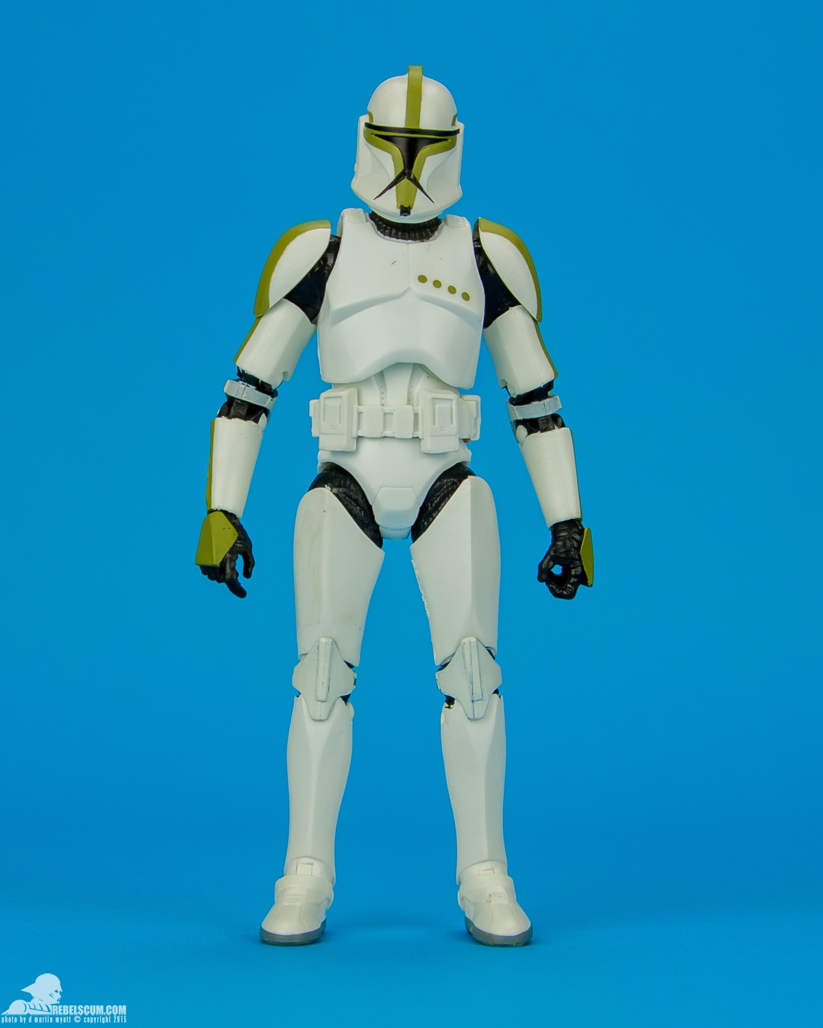 07-Clone-Trooper-Sergeant-The-Black-Series-Blue-6-Inch-001.jpg