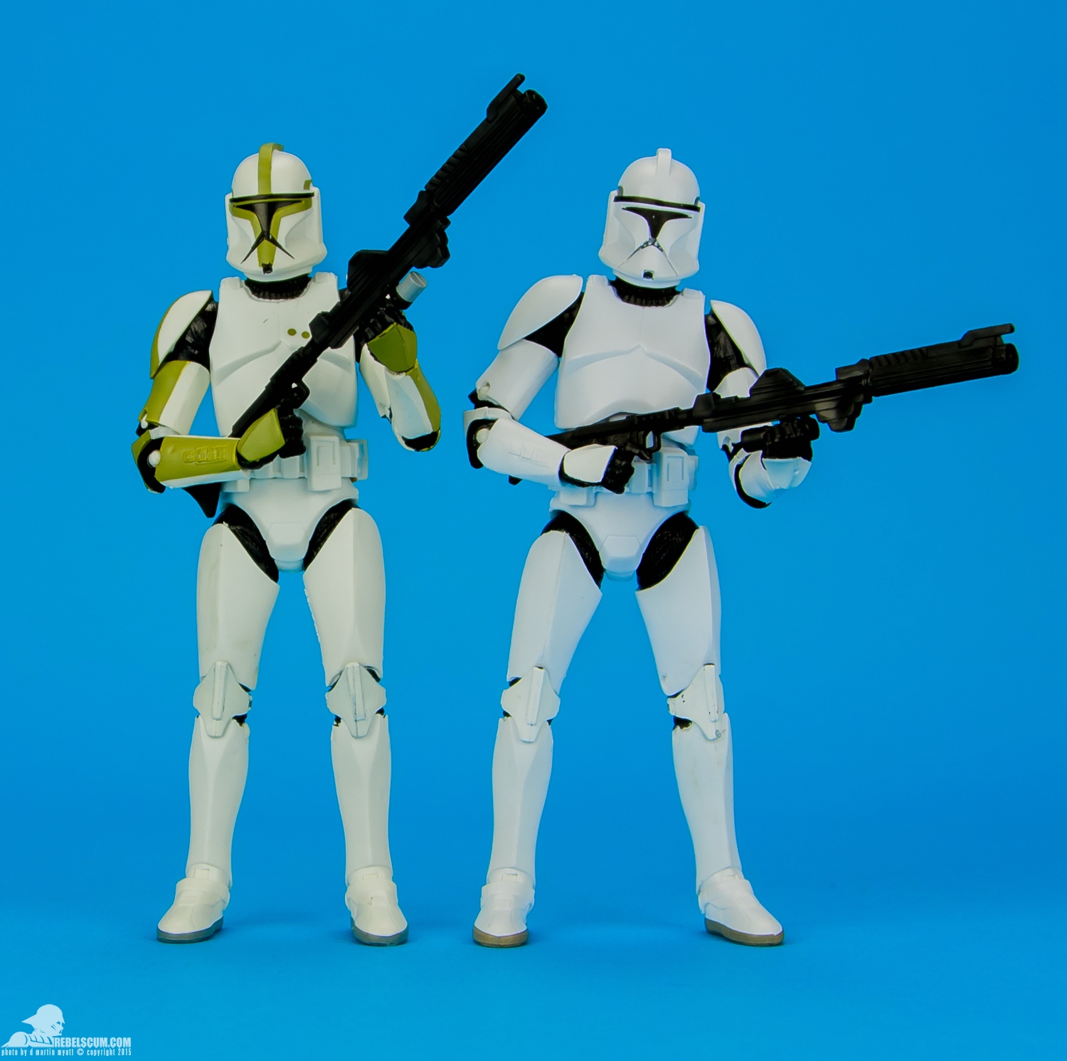 07-Clone-Trooper-Sergeant-The-Black-Series-Blue-6-Inch-011.jpg