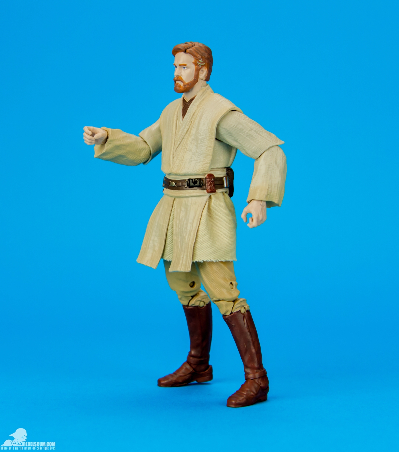 08-Obi-Wan-Kenobi-The-Black-Series-Blue-6-Inch-003.jpg