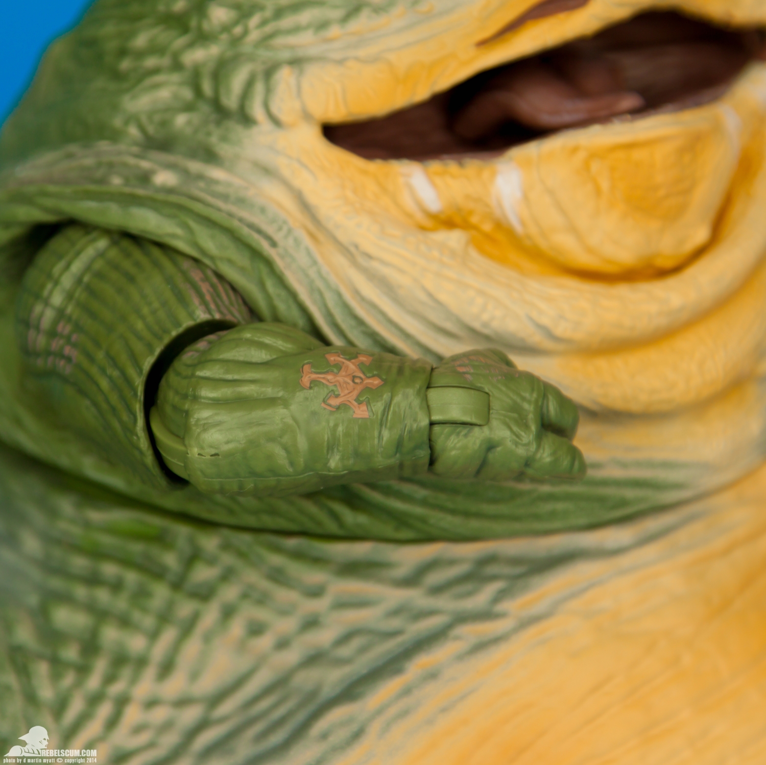 Jabbas-Throne-Room-The-Black-Series-2014-SDCC-Hasbro-031.jpg