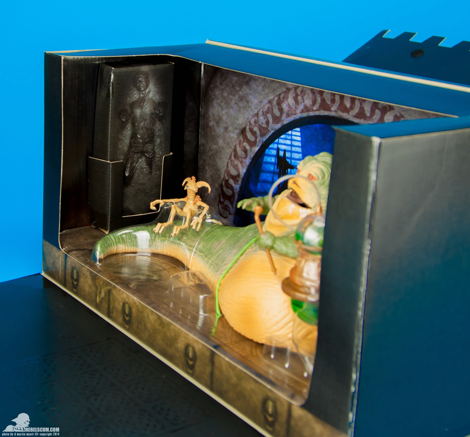 Jabbas-Throne-Room-The-Black-Series-2014-SDCC-Hasbro-050.jpg