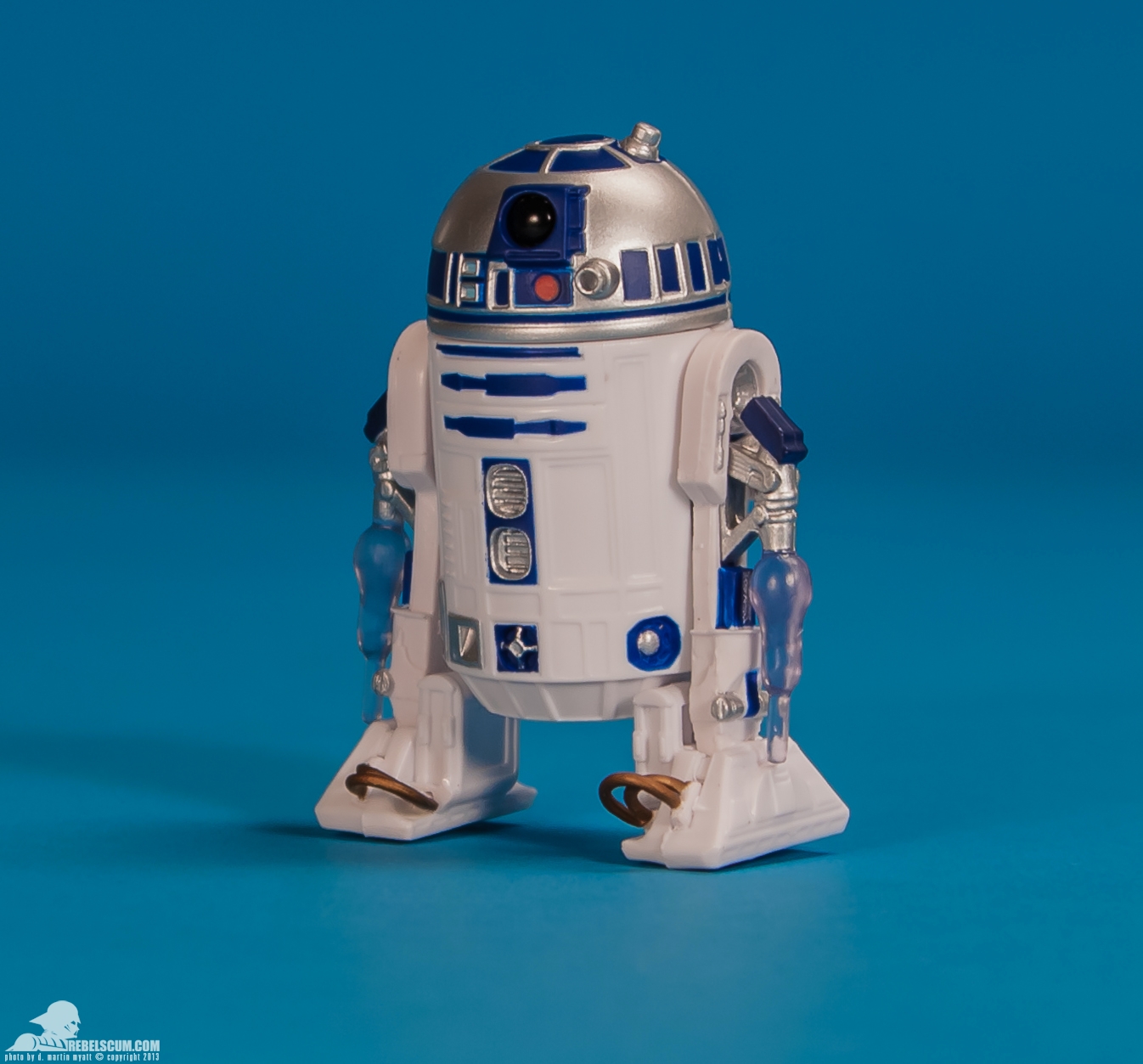 09-R2-D2-Star-Wars-The-Black-Series-TBS-Hasbro-003.jpg