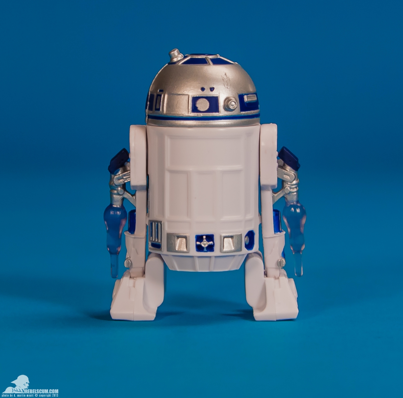 09-R2-D2-Star-Wars-The-Black-Series-TBS-Hasbro-004.jpg