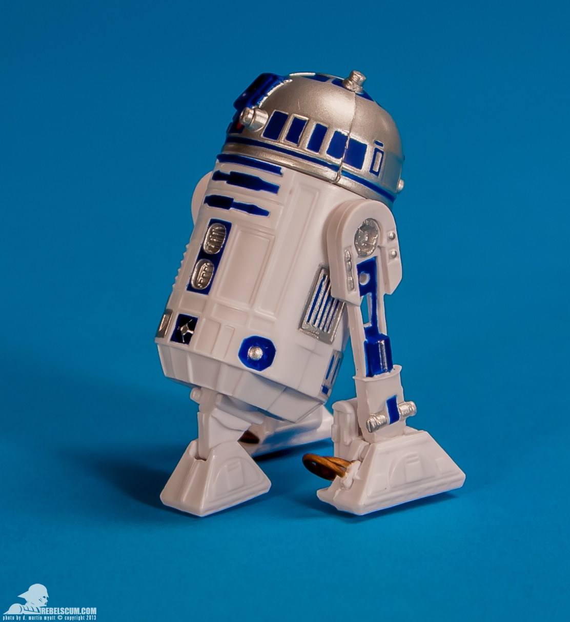 09-R2-D2-Star-Wars-The-Black-Series-TBS-Hasbro-007.jpg