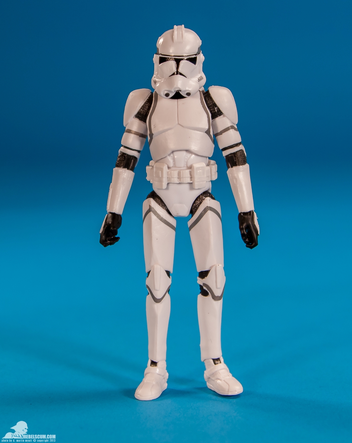 12-41st-Elite-Corps-Clone-Trooper-Black-Series-TBS-Hasbro-001.jpg