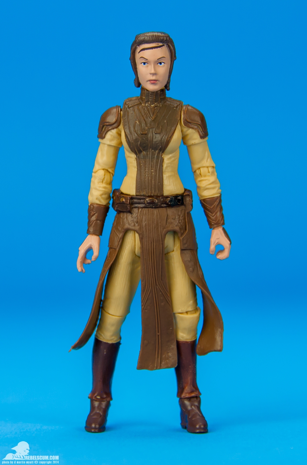 20-Bastila-Shan-The-Black-Series-Hasbro-001.jpg