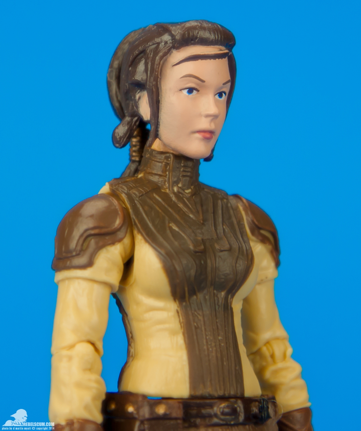 20-Bastila-Shan-The-Black-Series-Hasbro-006.jpg