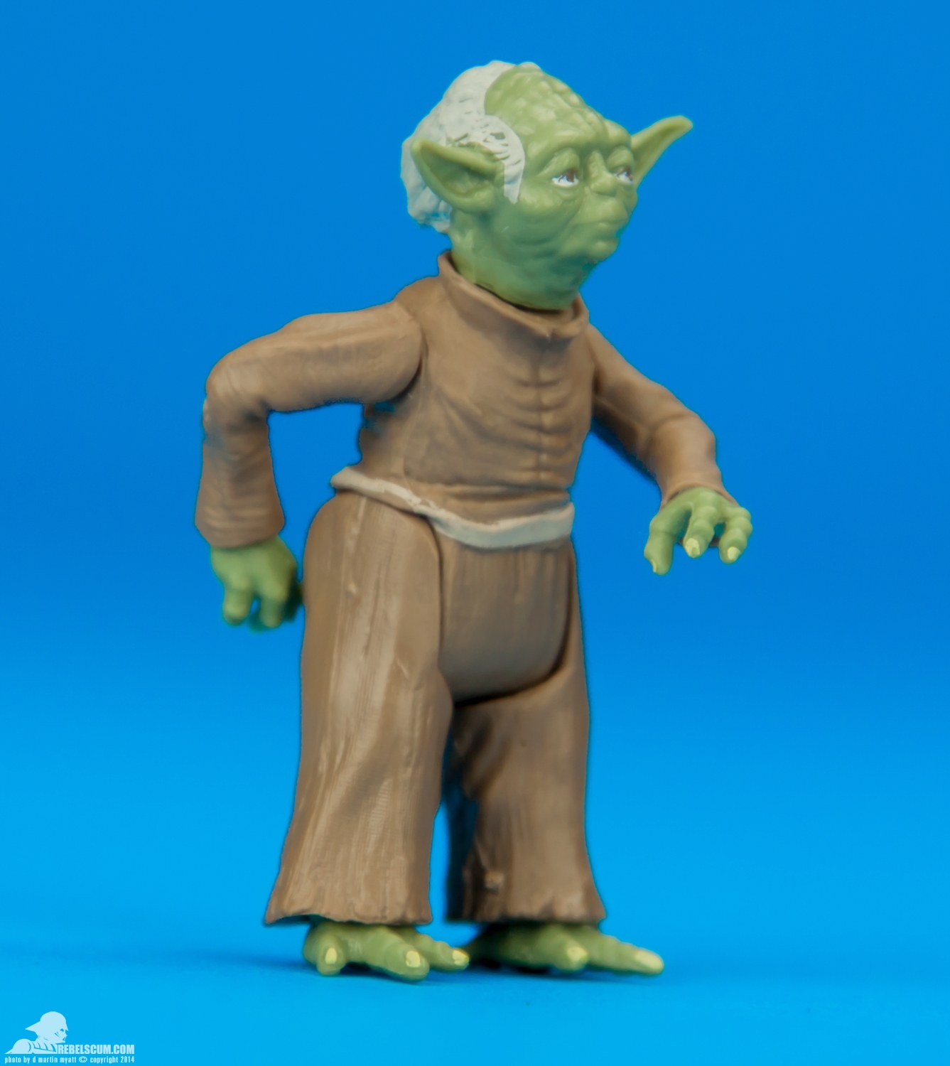 22-Yoda-Dagobah-The-Black-Series-Hasbro-014.jpg