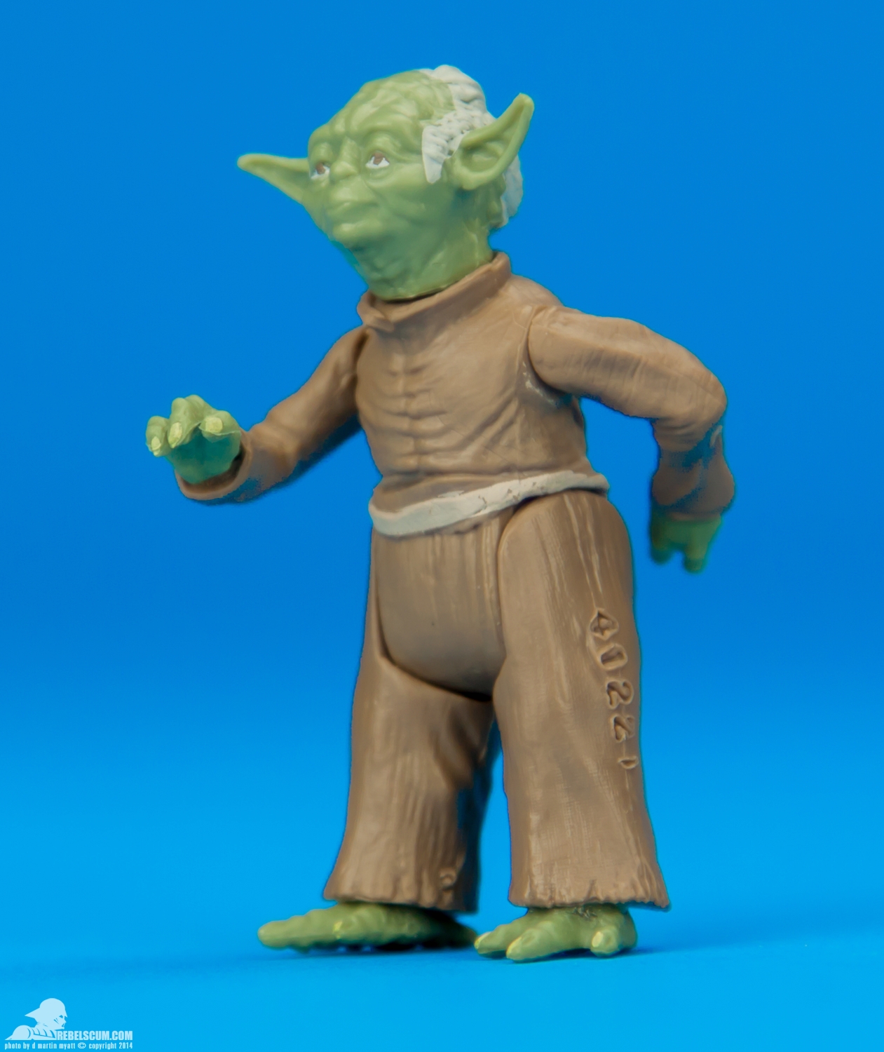 22-Yoda-Dagobah-The-Black-Series-Hasbro-015.jpg