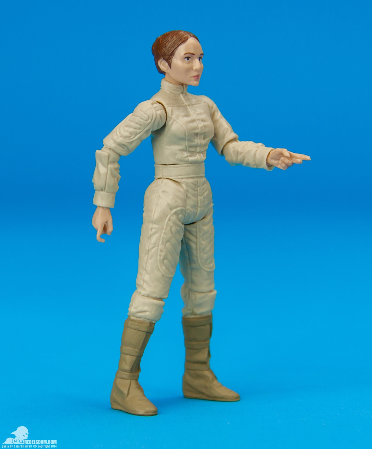 23-Toryn-Farr-The-Black-Series-Hasbro-006.jpg