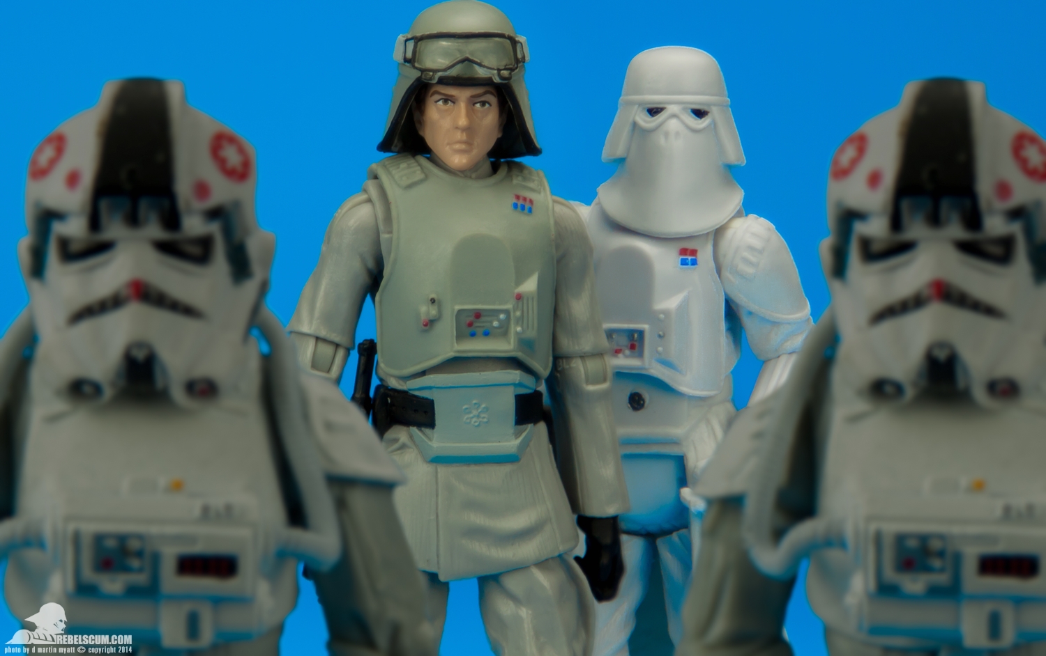 24-Snowtrooper-Commander-The-Black-Series-Hasbro-016.jpg