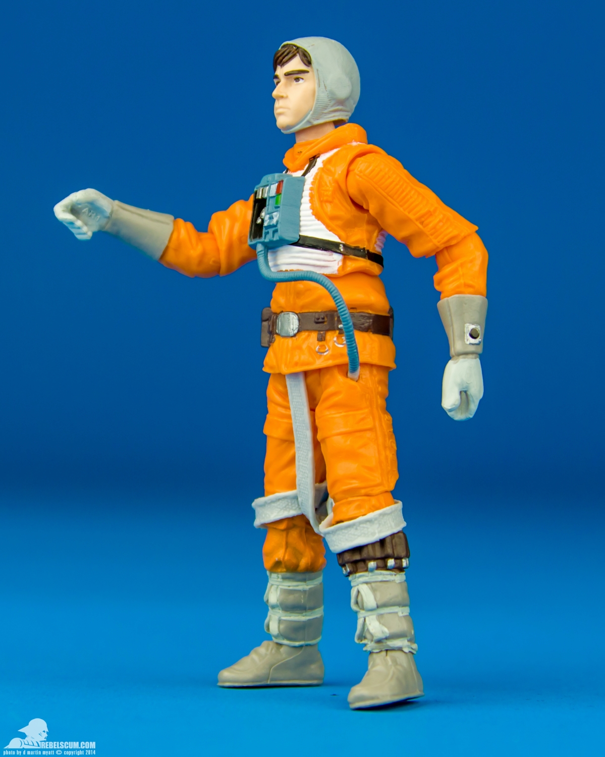 29-Wedge-Antilles-Hoth-Snowspeeder-The-Black-Series-003.jpg