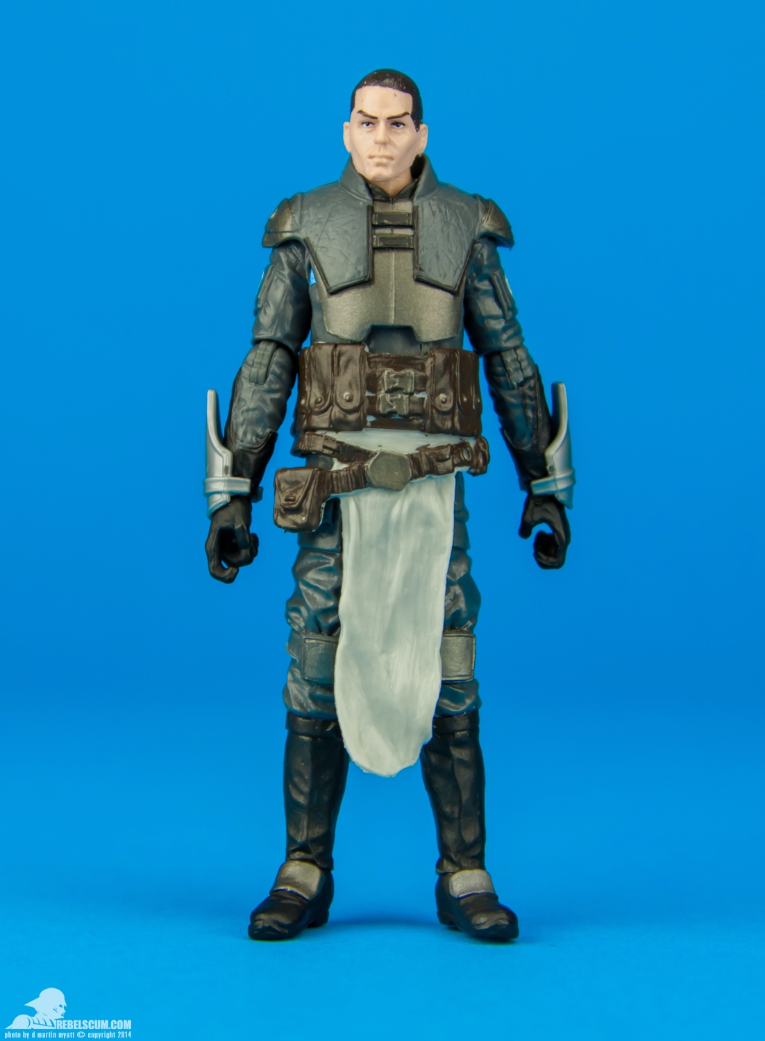 The-Black-Series-Blue-05-Starkiller-Galen-Marek-A5077-A9108-009.jpg