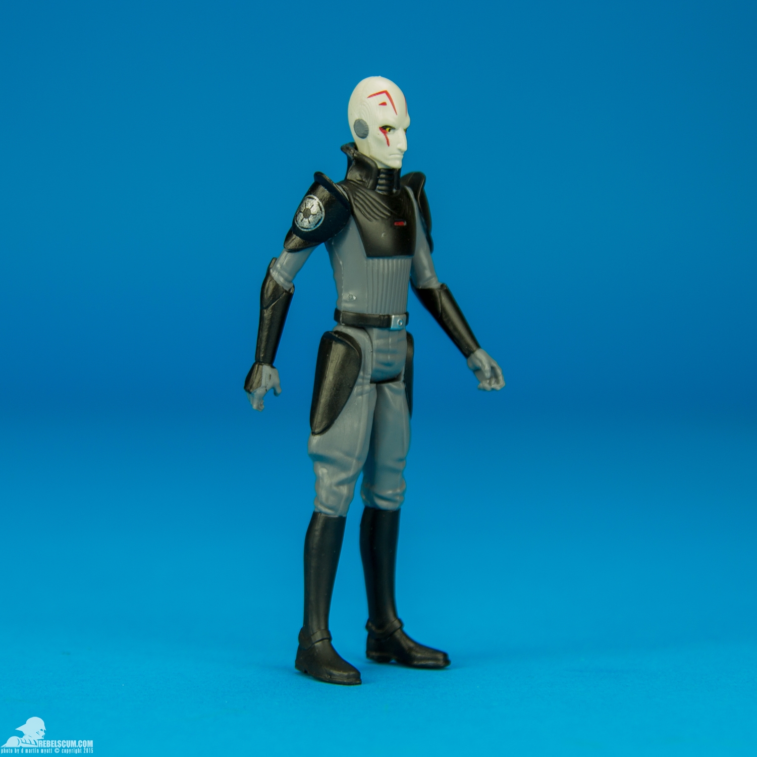The-Inquisitor-Star-Wars-The-Force-Awakens-002.jpg