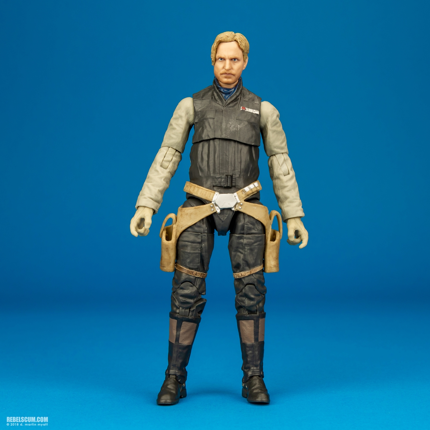 Tobias-Beckett-68-Star-Wars-The-Black-Series-6-inch-Hasbro-005.jpg