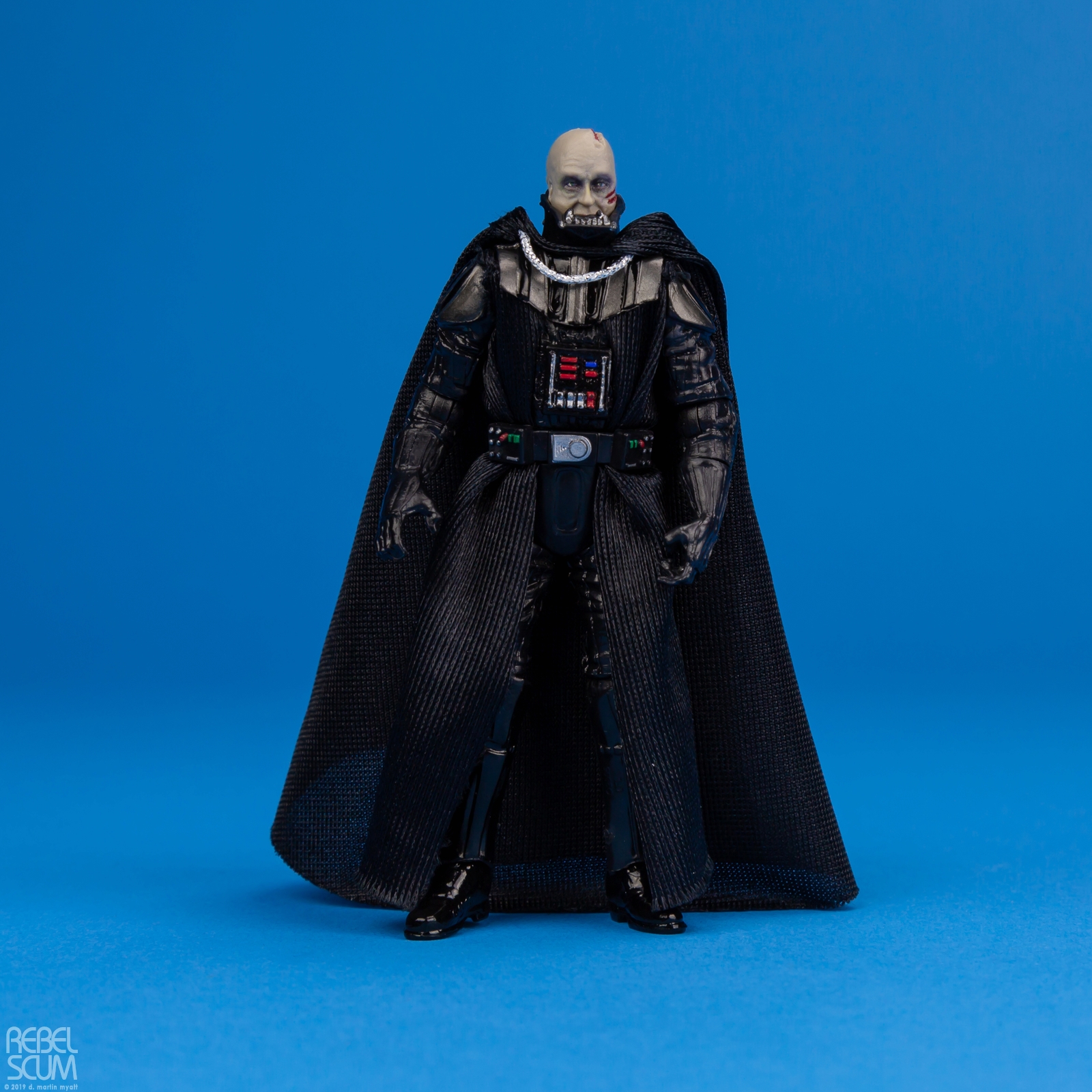 VC08-Darth-Vader-2019-The-Vintage-Collection-001.jpg