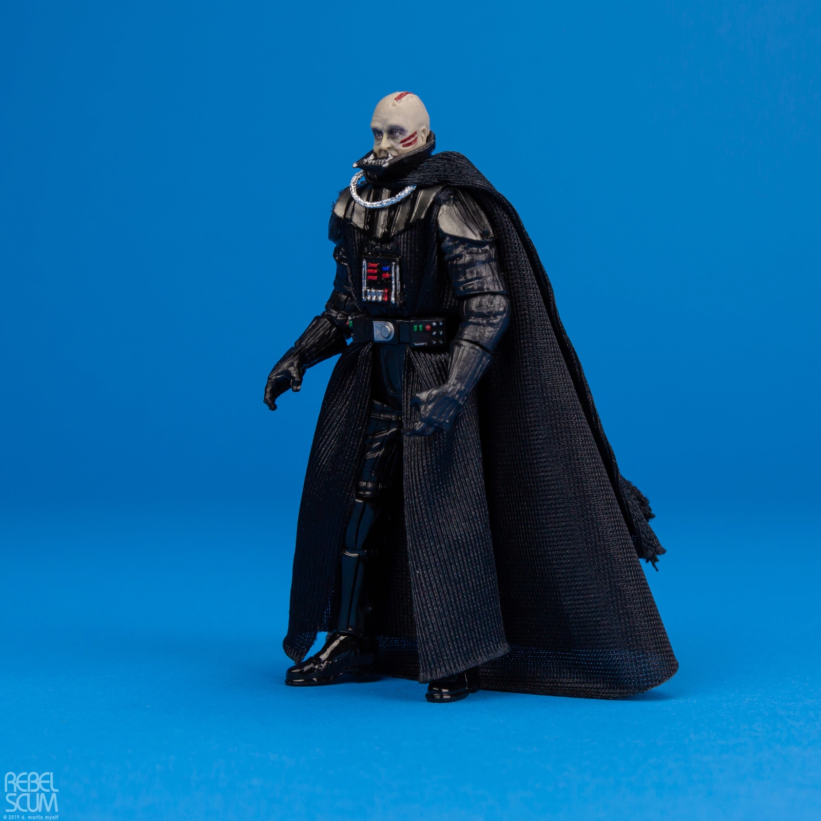 VC08-Darth-Vader-2019-The-Vintage-Collection-003.jpg