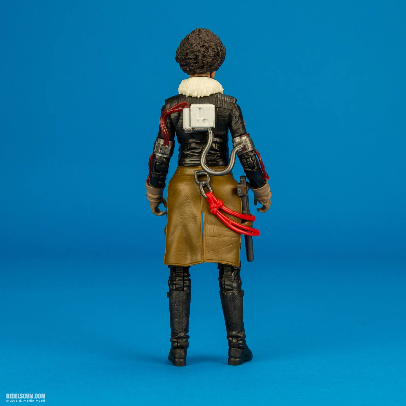 Val-Vandor-1-71-Hasbro-Star-Wars-The-Black-Series-004.jpg