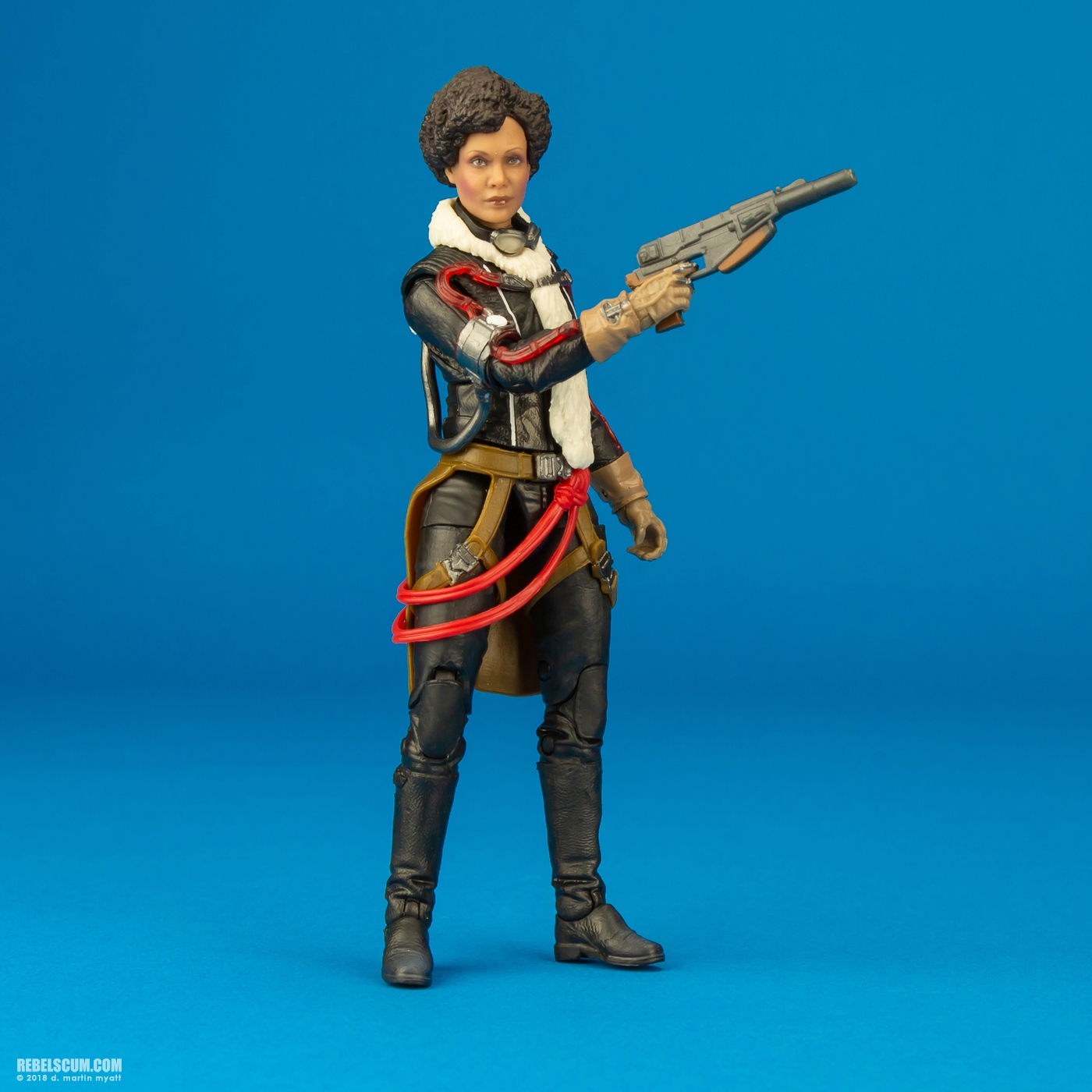 Val-Vandor-1-71-Hasbro-Star-Wars-The-Black-Series-008.jpg