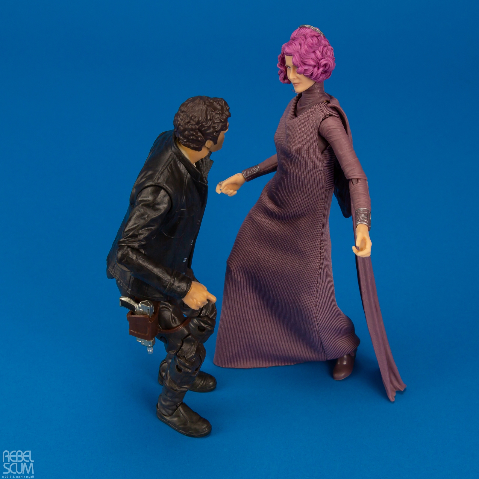 Vice-Admiral-Holdo-80-The-Black-Series-Hasbro-009.jpg