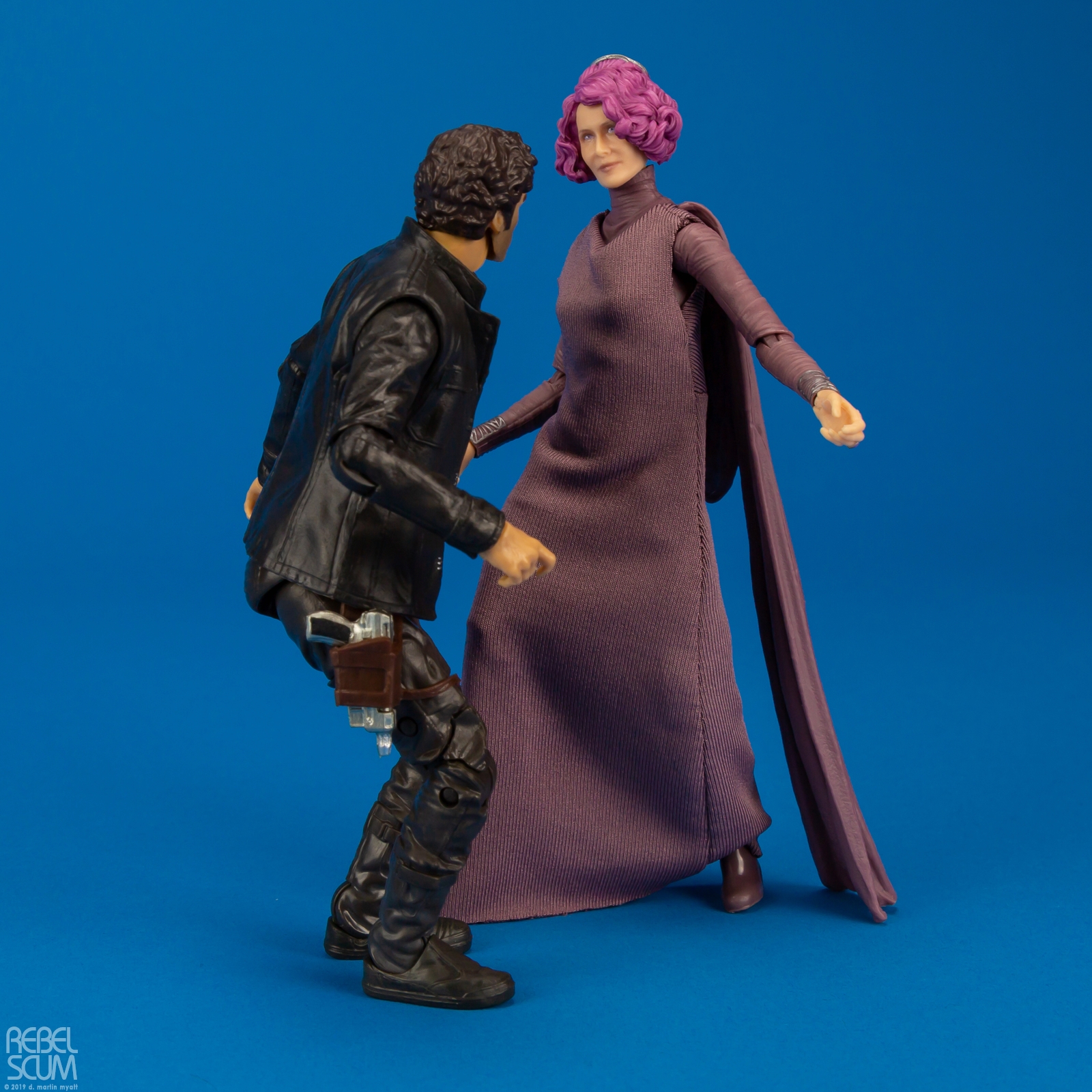 Vice-Admiral-Holdo-80-The-Black-Series-Hasbro-010.jpg