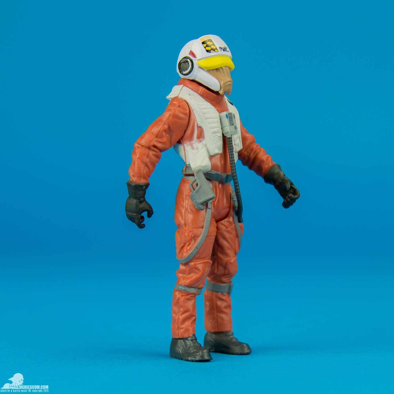 X-Wing-Pilot-Asty-The-Force-Awakens-Hasbro-002.jpg