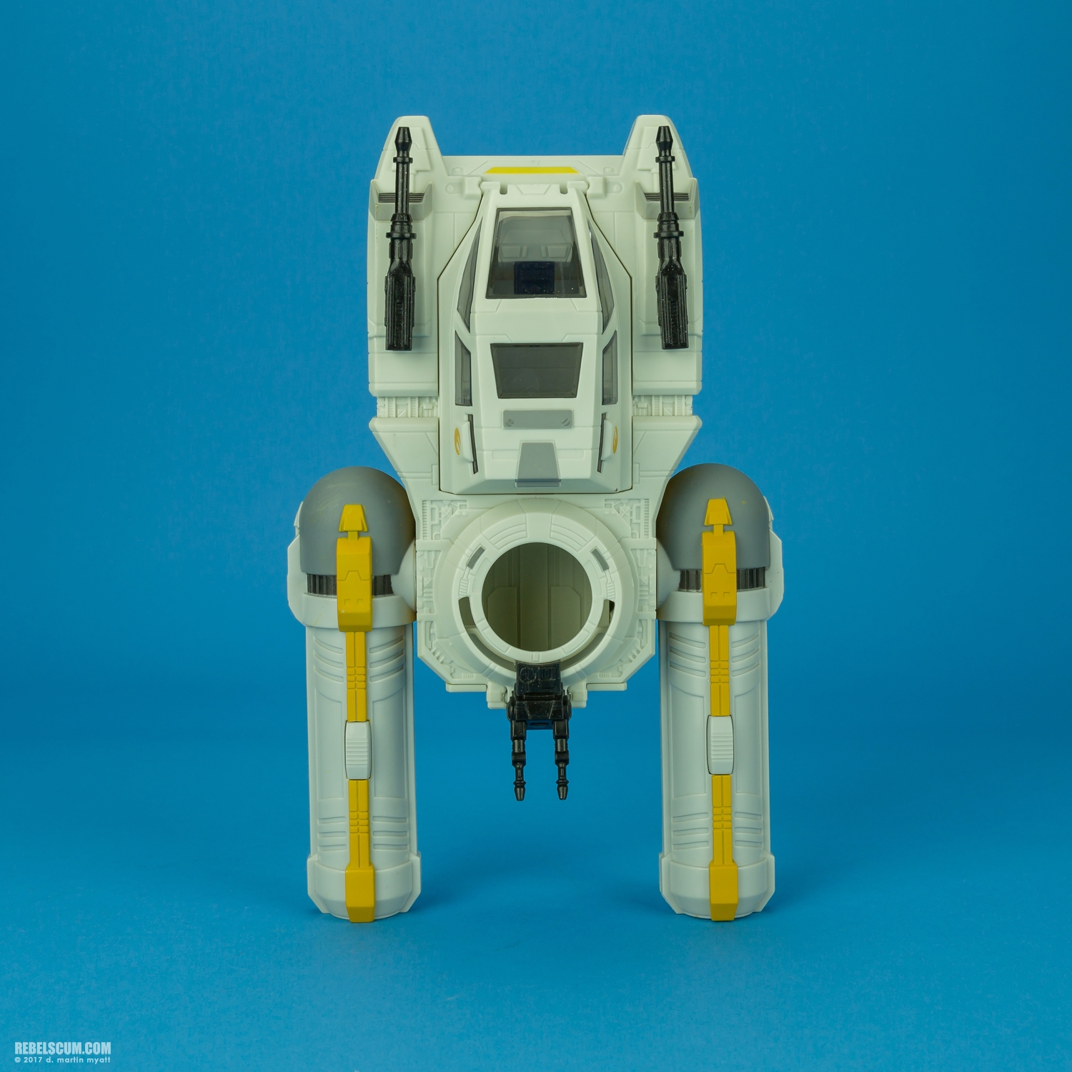 Y-Wing-Scout-Bomber-The-Force-Awakens-B3677-B3675-001.jpg