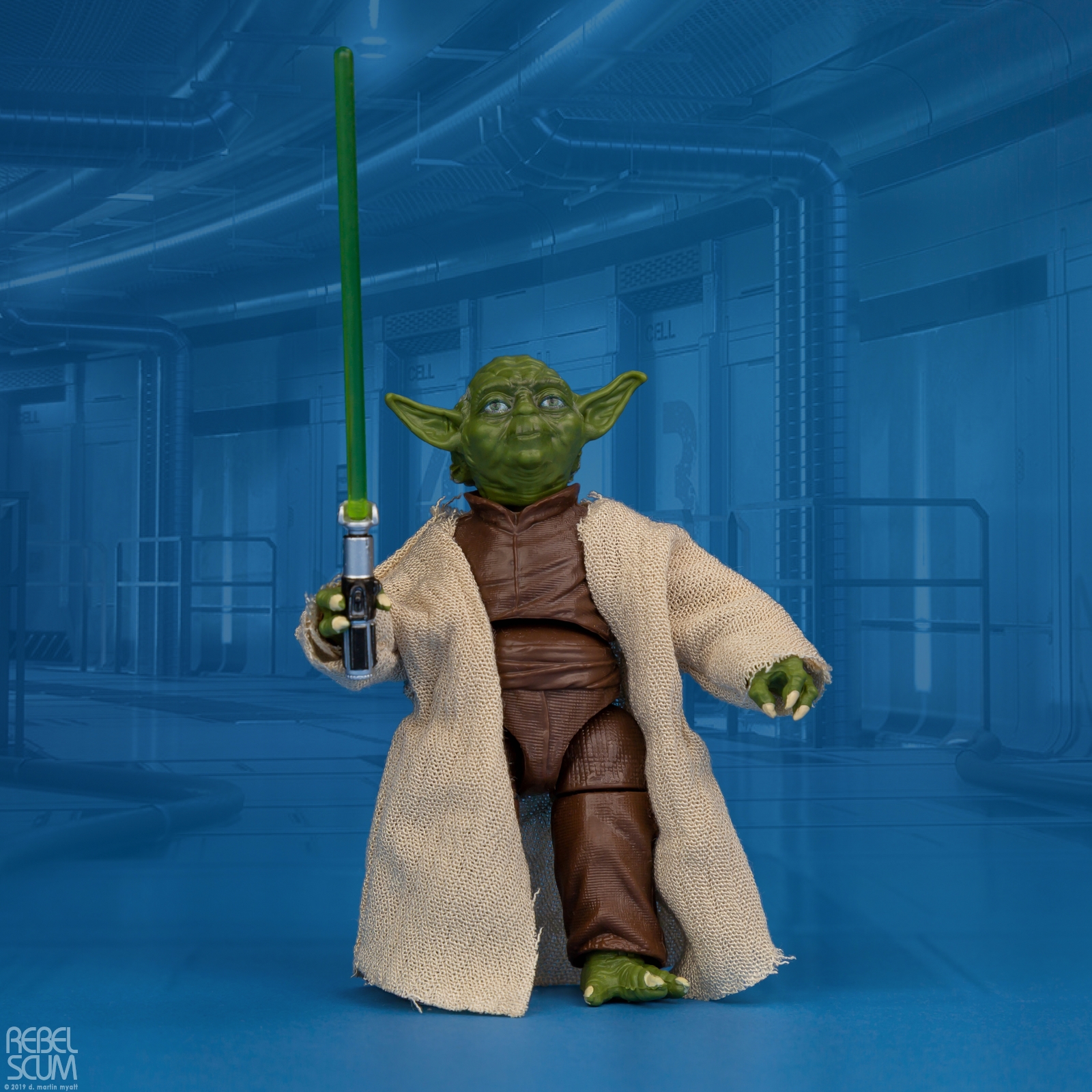 Yoda-The-Black-Series-Archive-E4043-E3253-006.jpg