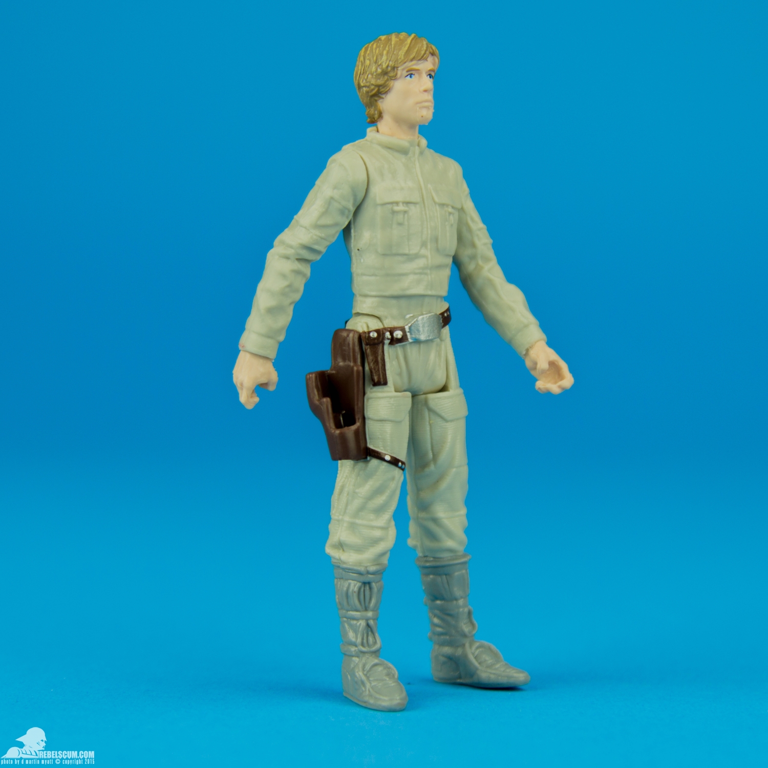 Luke-Skywalker-Star-Wars-The-Force-Awakens-Hasbro-002.jpg