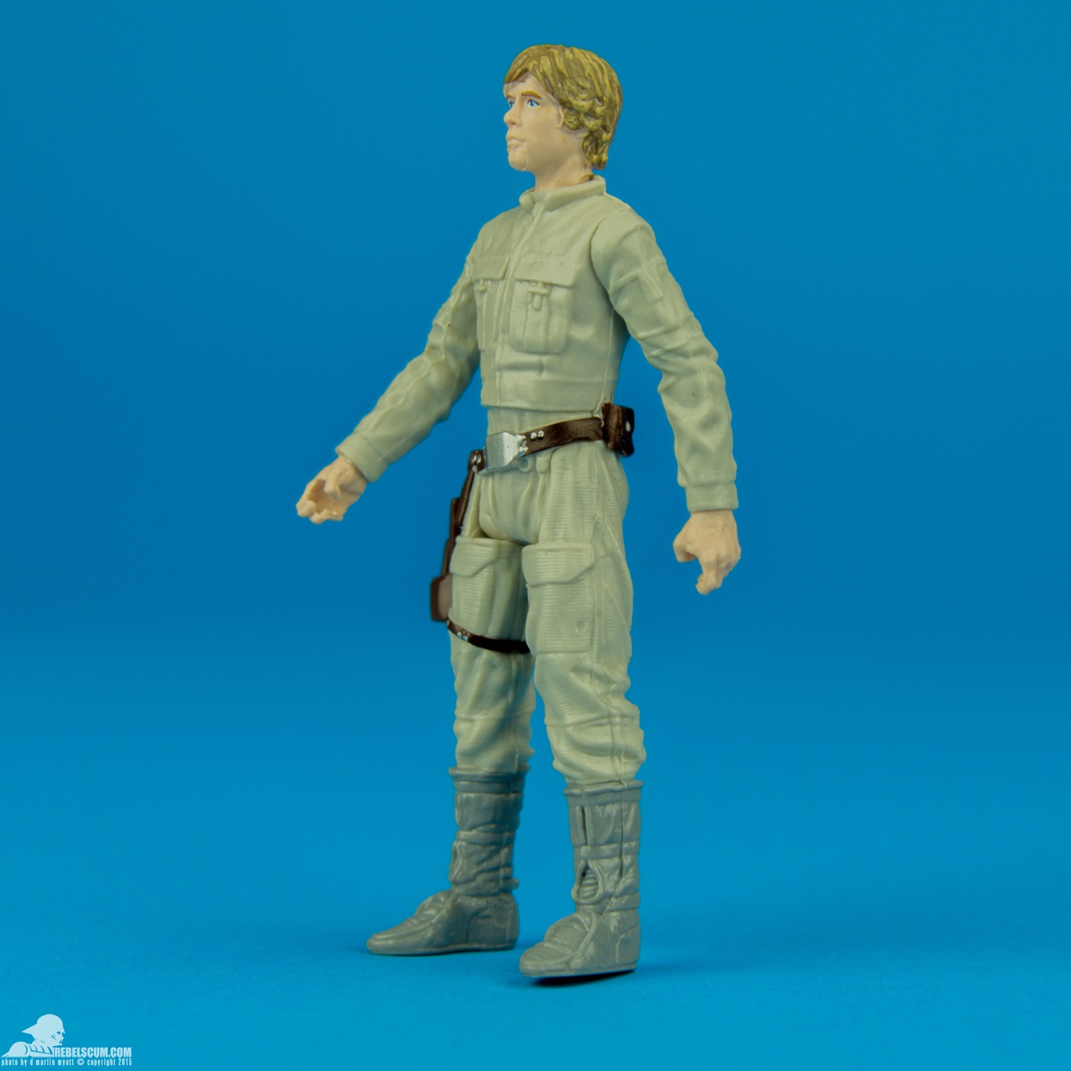 Luke-Skywalker-Star-Wars-The-Force-Awakens-Hasbro-003.jpg