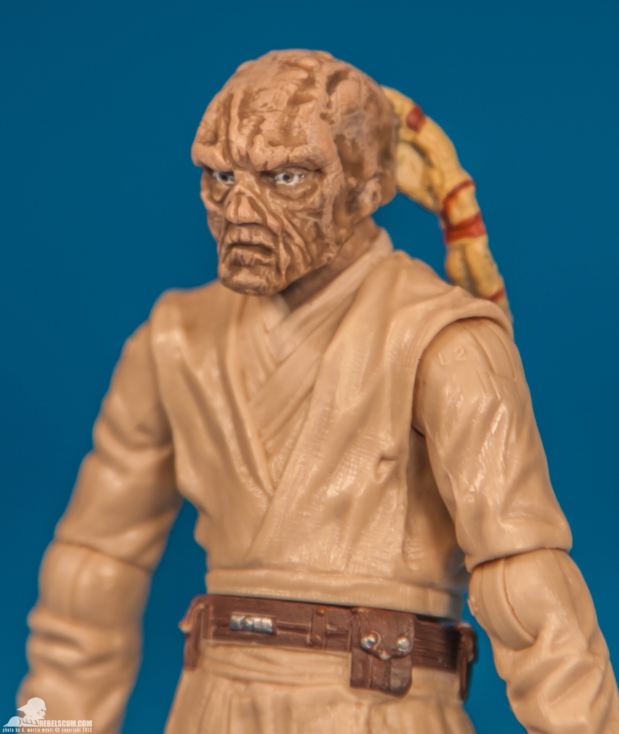  hasbro-star-wars-saga-legends-tru-exclusive-battle-of-geonosis-jedi-knights-deviss-011.jpg