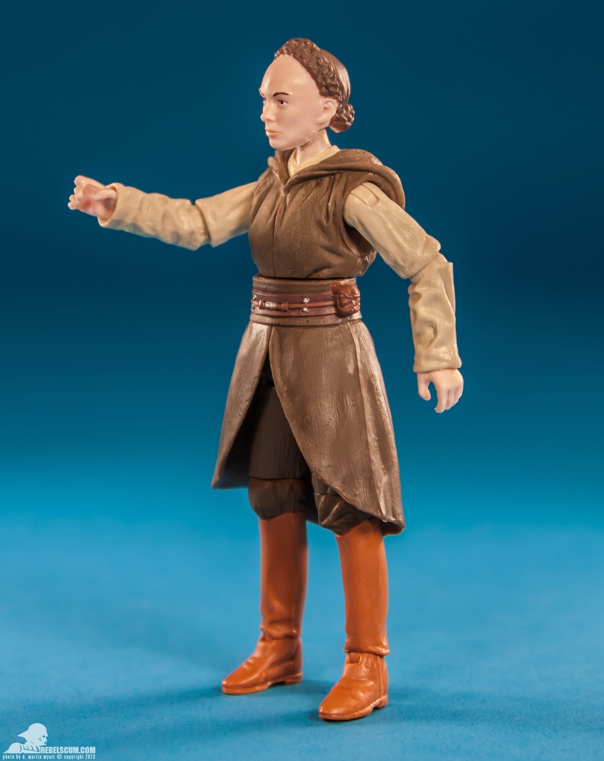 hasbro-star-wars-saga-legends-tru-exclusive-battle-of-geonosis-jedi-knights-Ponds-015.jpg