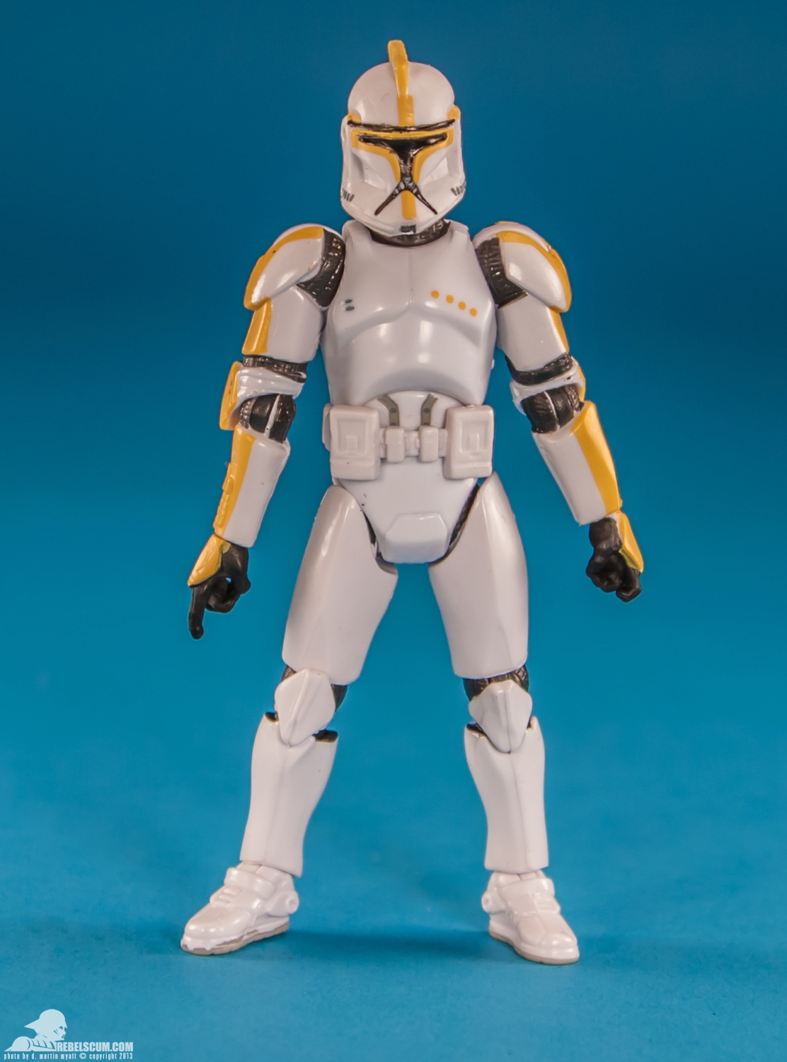 hasbro-star-wars-saga-legends-tru-exclusive-battle-of-geonosis-jedi-knights-Ponds-041.jpg