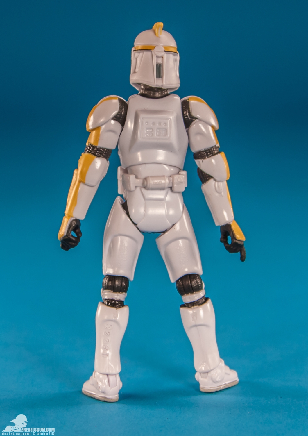 hasbro-star-wars-saga-legends-tru-exclusive-battle-of-geonosis-jedi-knights-Ponds-044.jpg