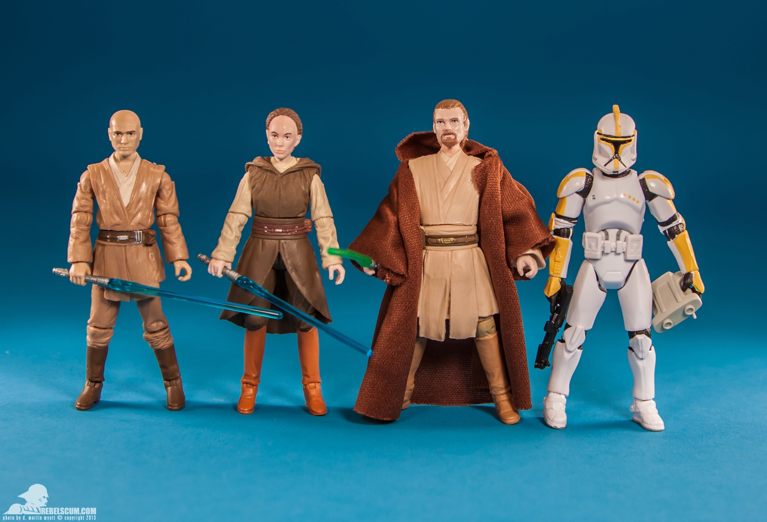 hasbro-star-wars-saga-legends-tru-exclusive-battle-of-geonosis-jedi-knights-Ponds-049.jpg